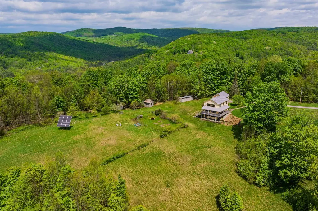 89 Jordan Road Strafford VT 05072