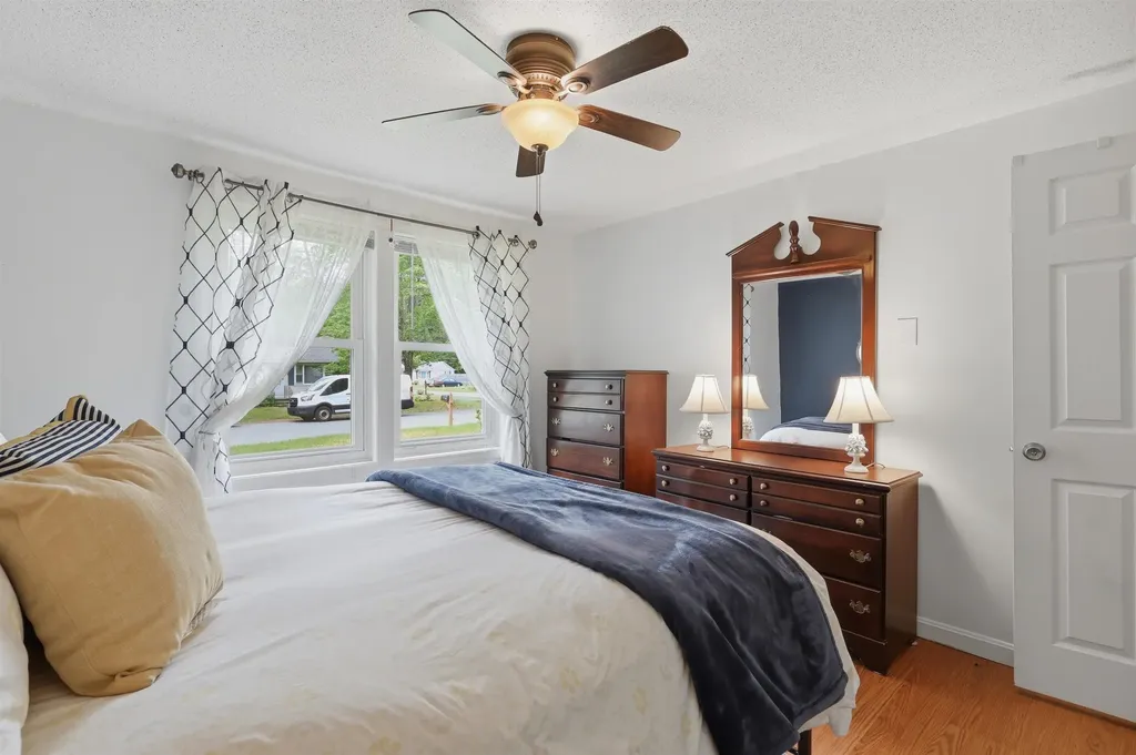 63 Trestle Brook Drive Nashua NH 03062