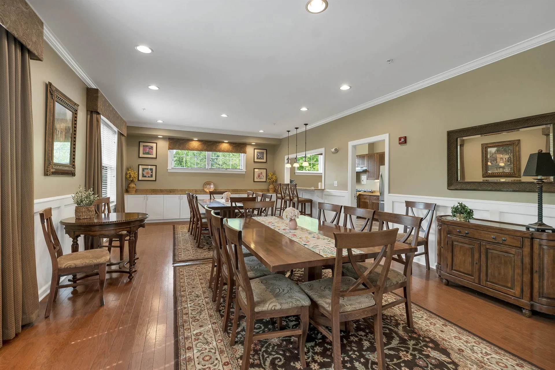 17 Roundabout Way Manchester NH 03102