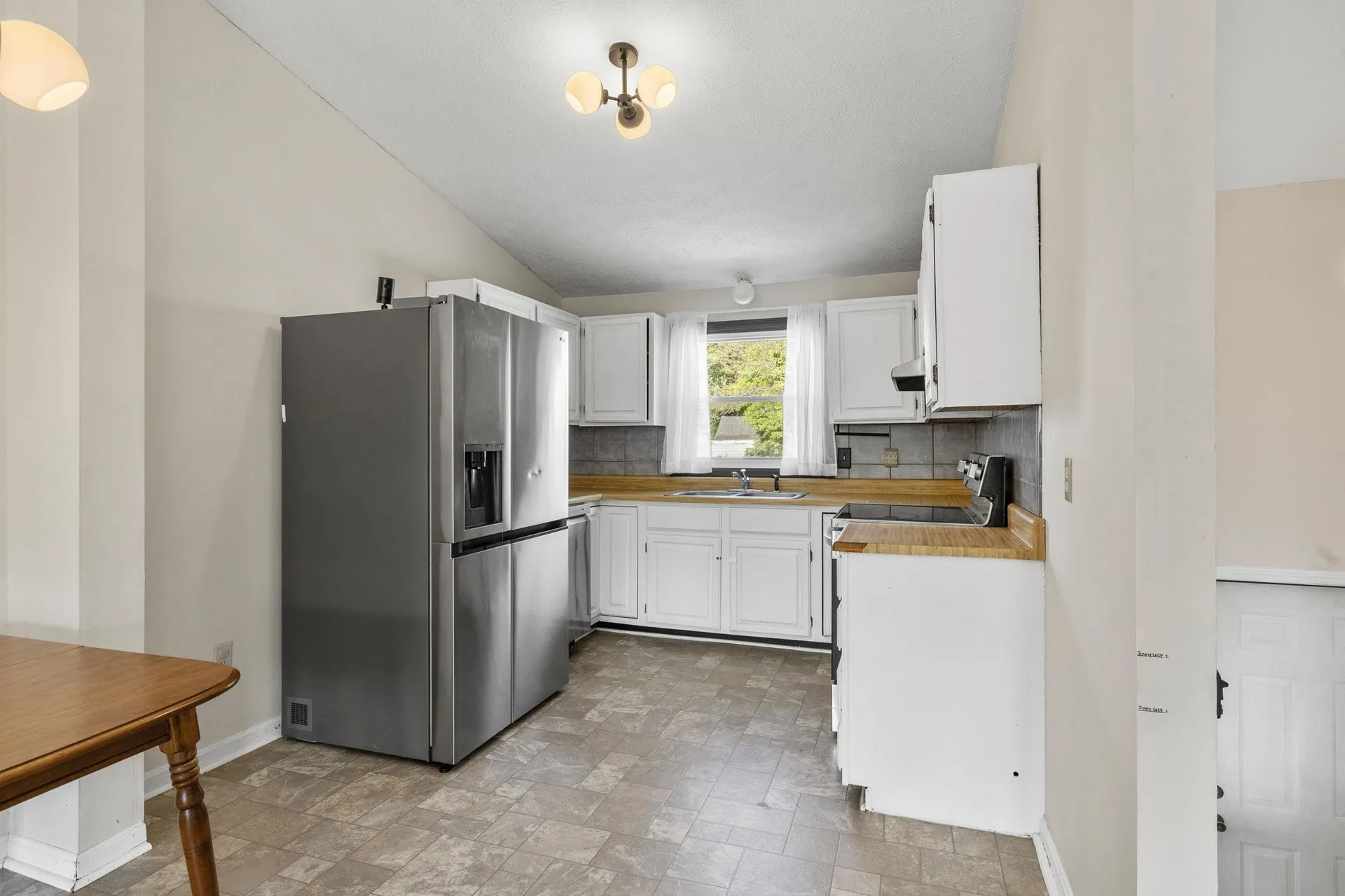 83 Bismark Street Manchester NH 03102