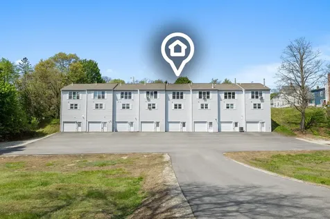83 Bismark Street Manchester NH 03102