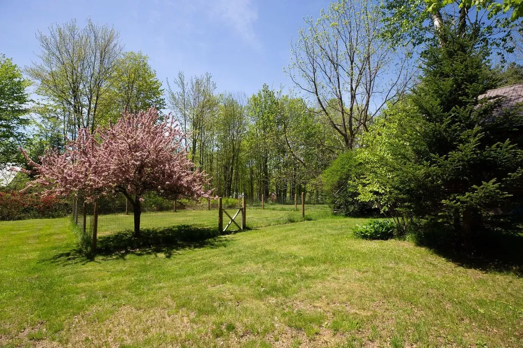 288 Woodward Road Haverhill NH 03774