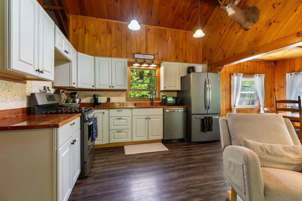 288 Woodward Road Haverhill NH 03774