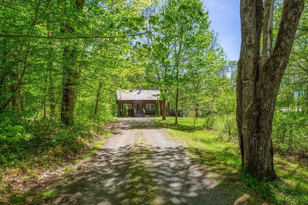 288 Woodward Road Haverhill NH 03774