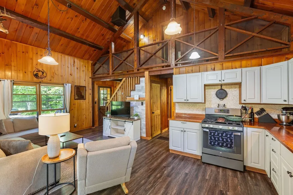288 Woodward Road Haverhill NH 03774