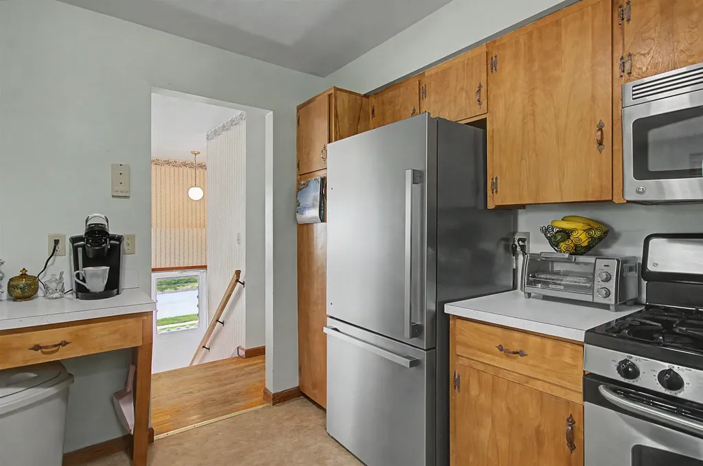 16 Colbert Street Essex Junction VT 05452