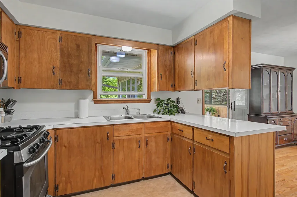 16 Colbert Street Essex Junction VT 05452