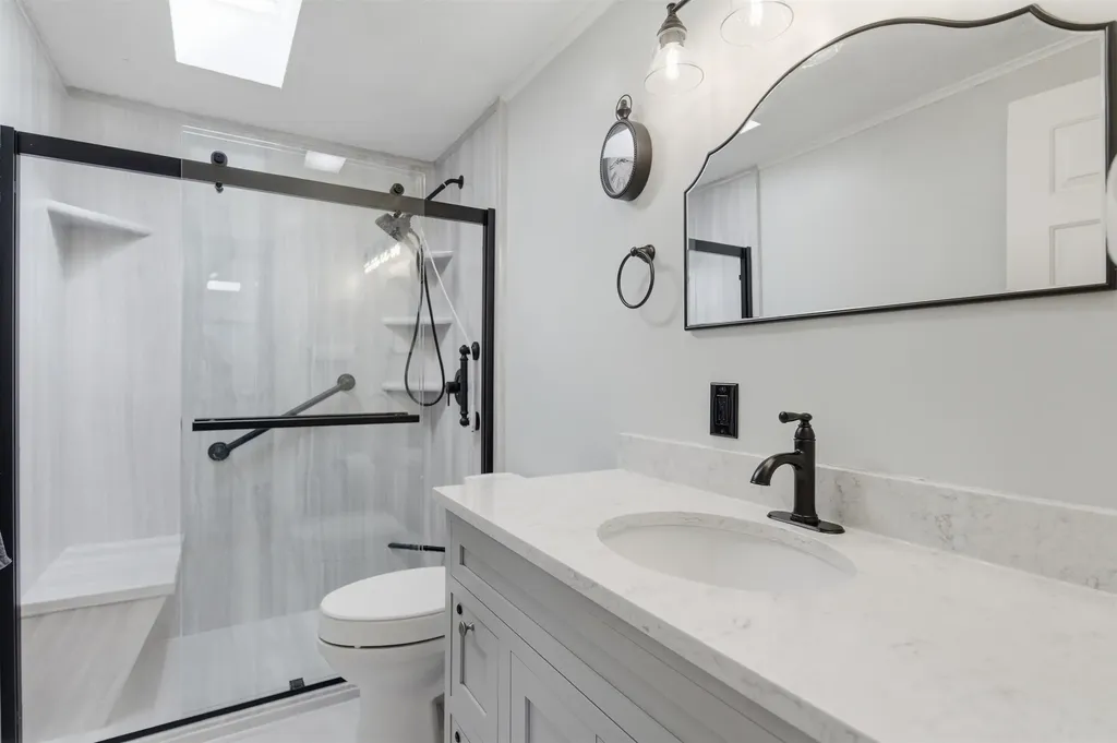21 Lilac Court Raymond NH 03077