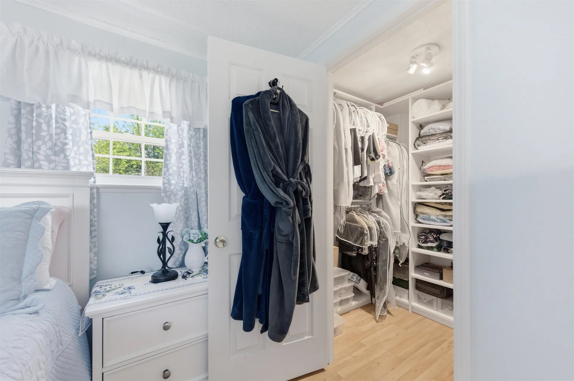 21 Lilac Court Raymond NH 03077