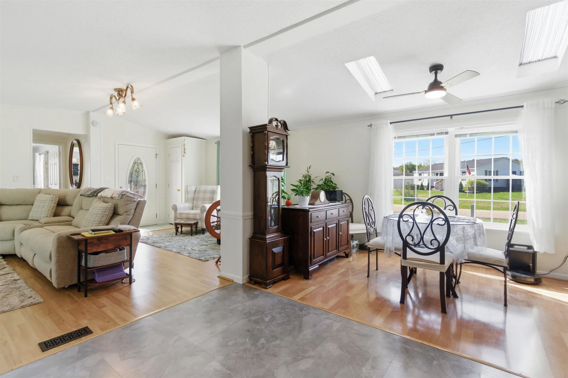 21 Lilac Court Raymond NH 03077