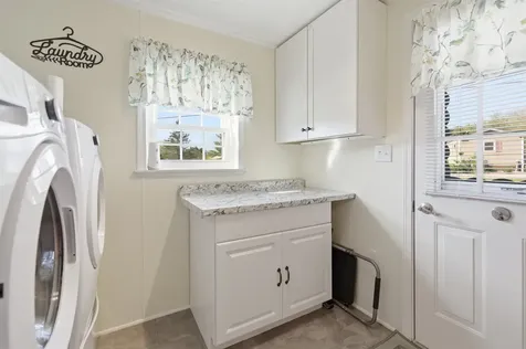 21 Lilac Court Raymond NH 03077