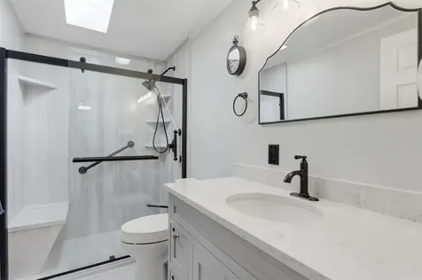 21 Lilac Court Raymond NH 03077