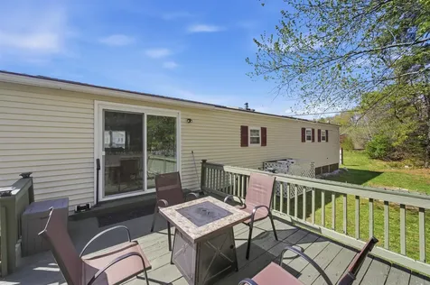 21 Lilac Court Raymond NH 03077
