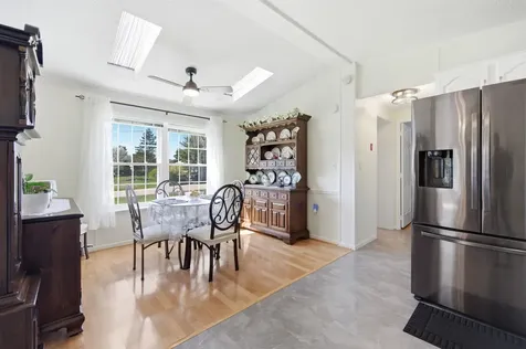21 Lilac Court Raymond NH 03077