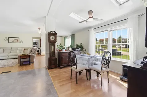 21 Lilac Court Raymond NH 03077