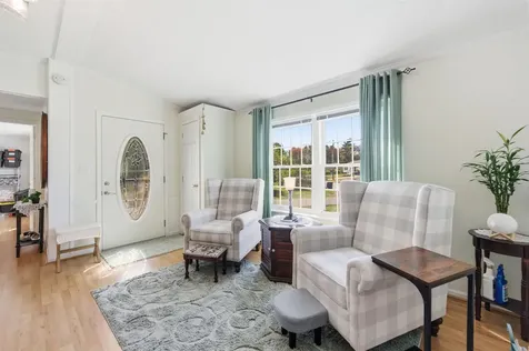 21 Lilac Court Raymond NH 03077