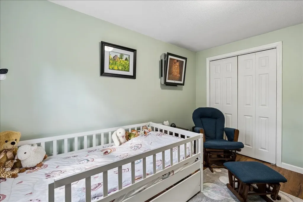 14 Maplewood Drive Londonderry NH 03053
