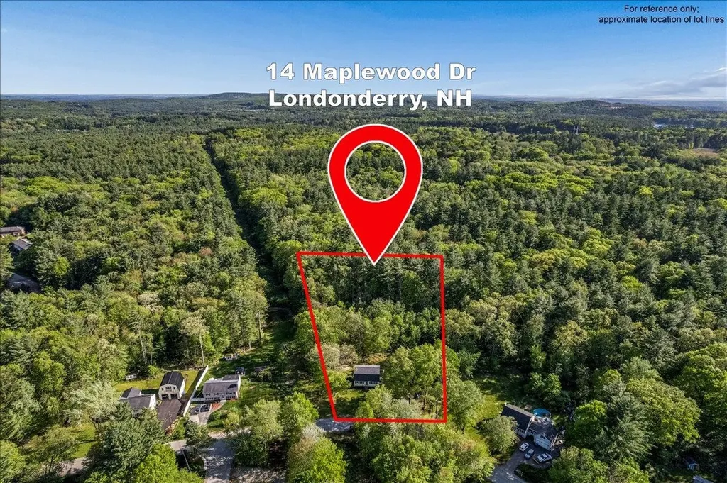14 Maplewood Drive Londonderry NH 03053