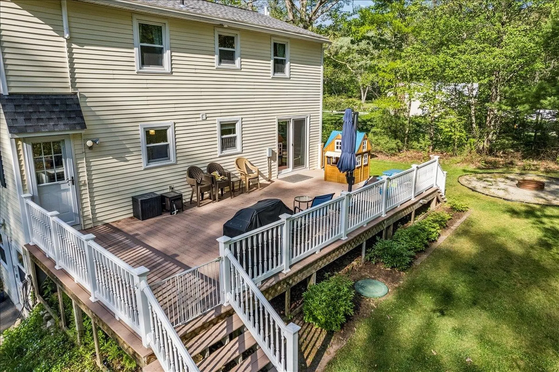 14 Maplewood Drive Londonderry NH 03053