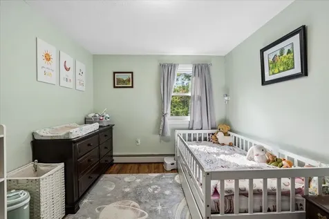 14 Maplewood Drive Londonderry NH 03053