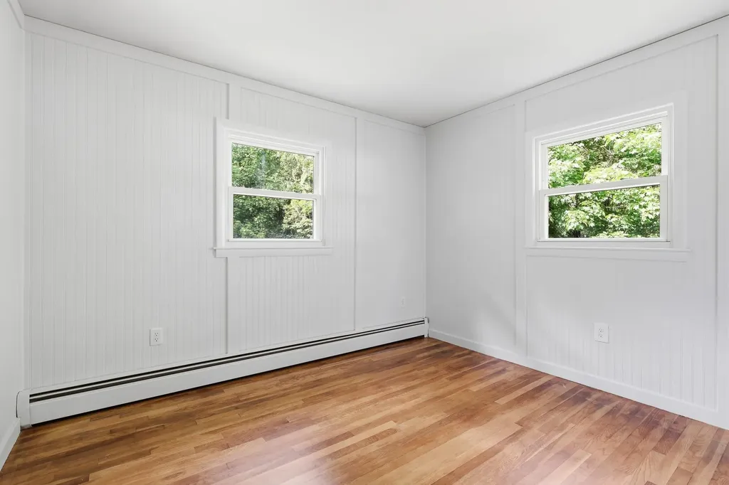 85 Whitney Avenue Manchester NH 03104