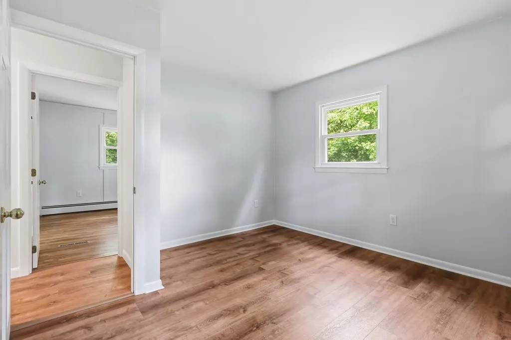 85 Whitney Avenue Manchester NH 03104