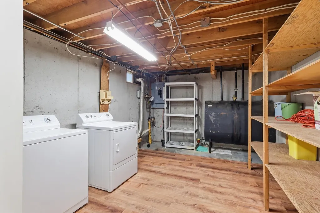 85 Whitney Avenue Manchester NH 03104