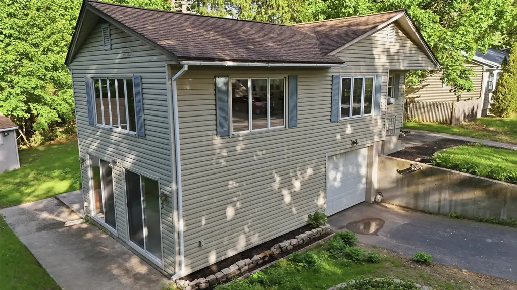 85 Whitney Avenue Manchester NH 03104