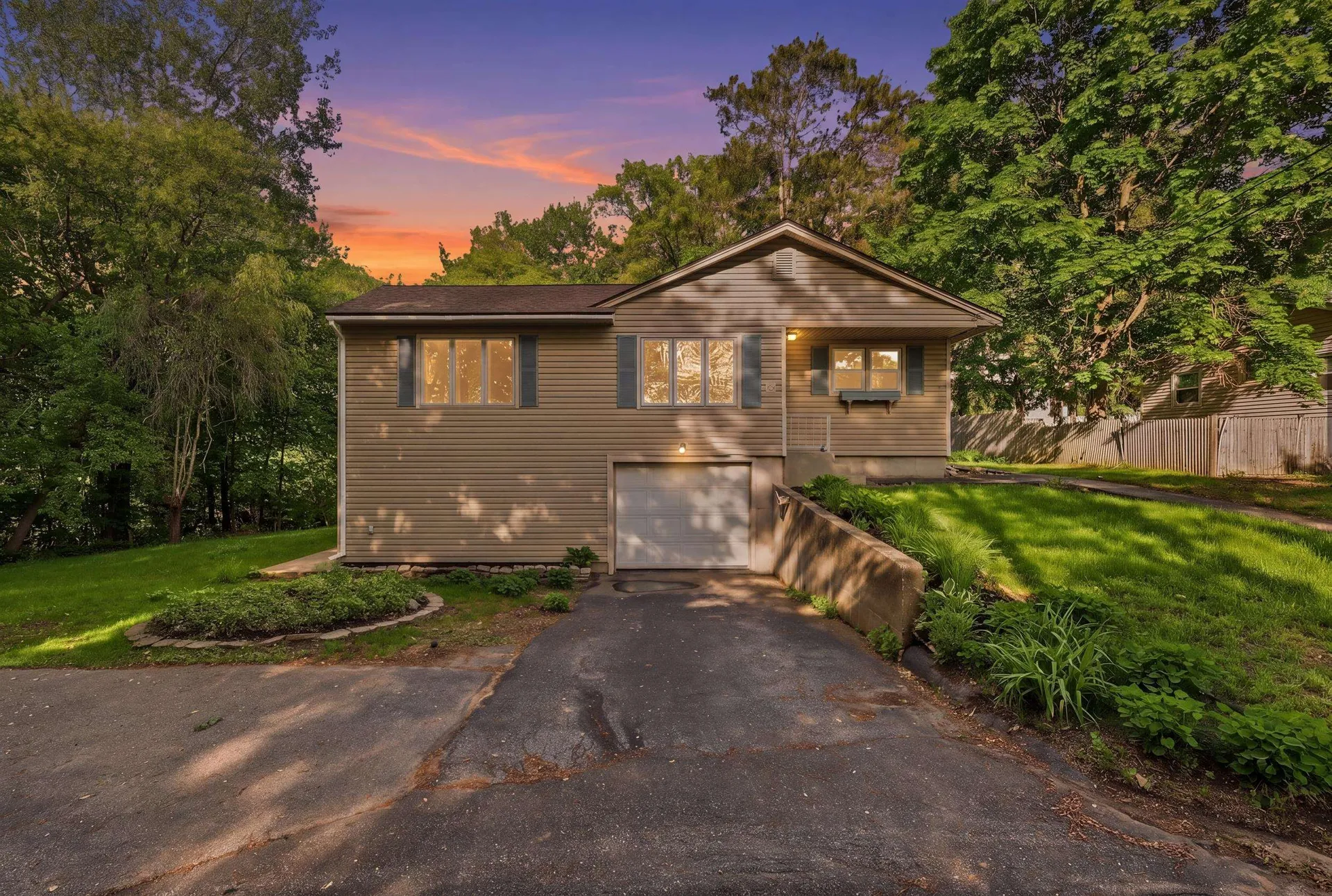 85 Whitney Avenue Manchester NH 03104