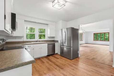 85 Whitney Avenue Manchester NH 03104
