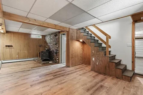 85 Whitney Avenue Manchester NH 03104