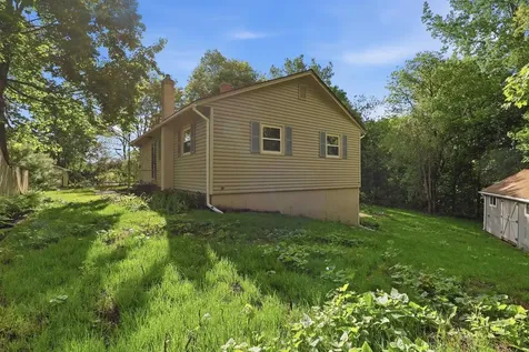 85 Whitney Avenue Manchester NH 03104