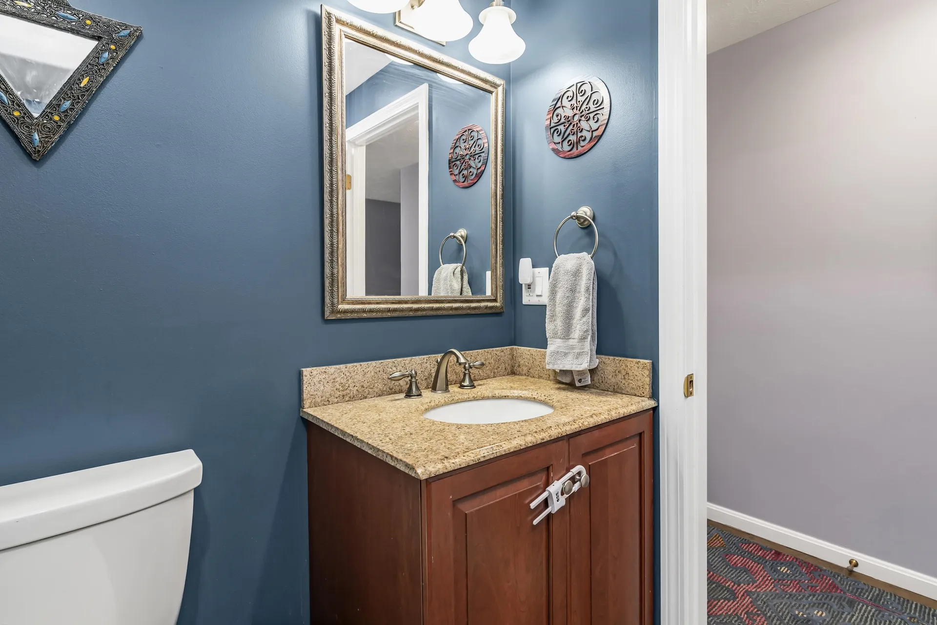 4 Cherokee Court Londonderry NH 03053