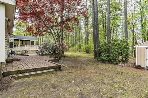 4 Cherokee Court Londonderry NH 03053