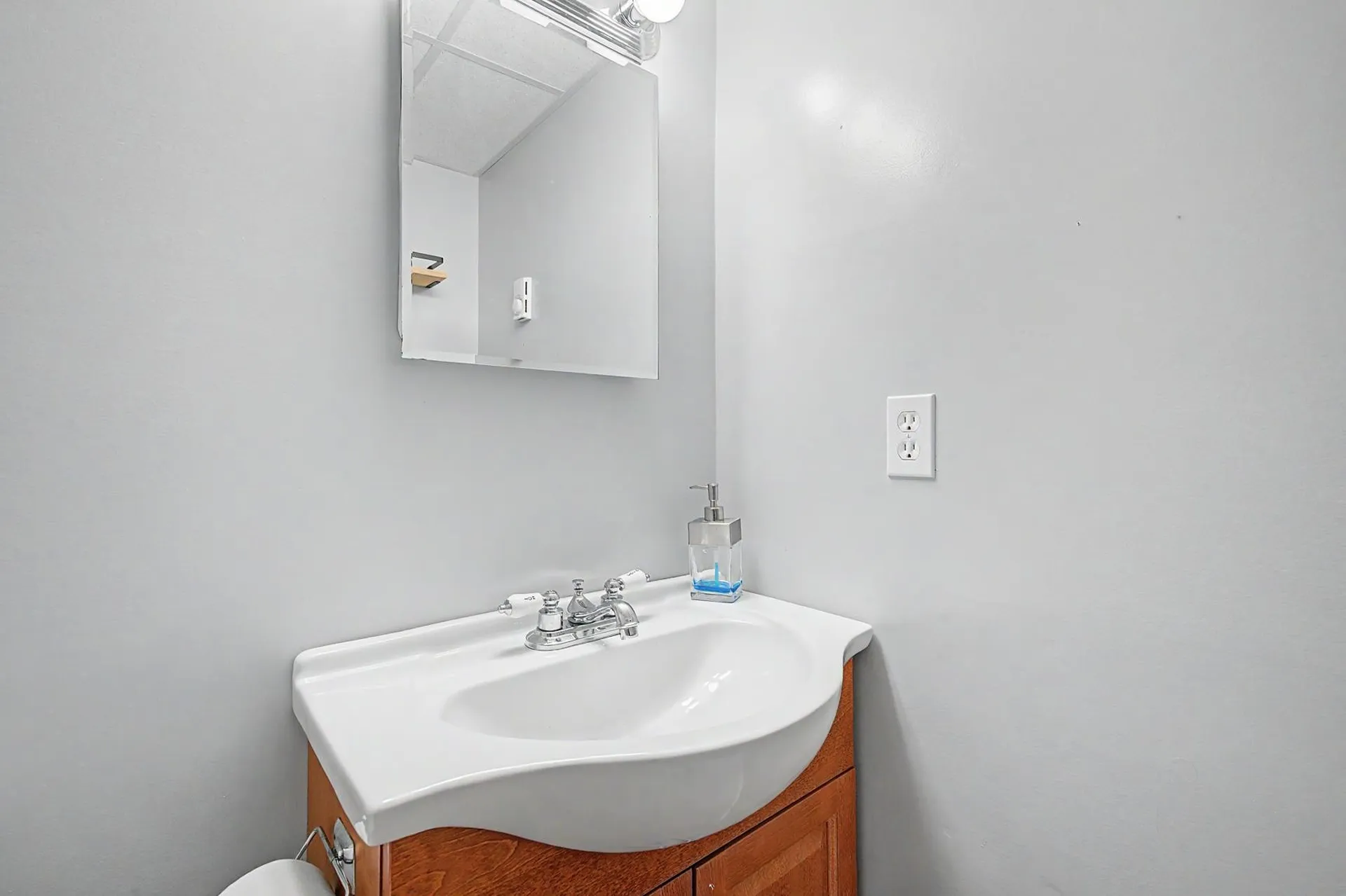 46 Wilmot Center Road New London NH 03257