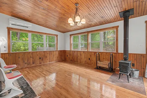46 Wilmot Center Road New London NH 03257