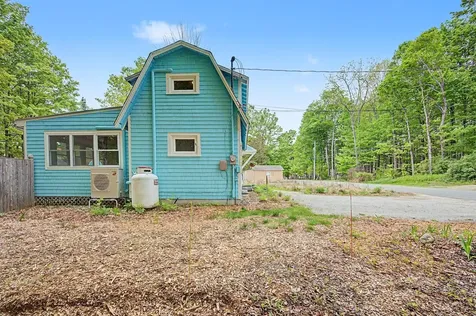 46 Wilmot Center Road New London NH 03257