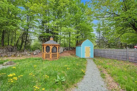 46 Wilmot Center Road New London NH 03257