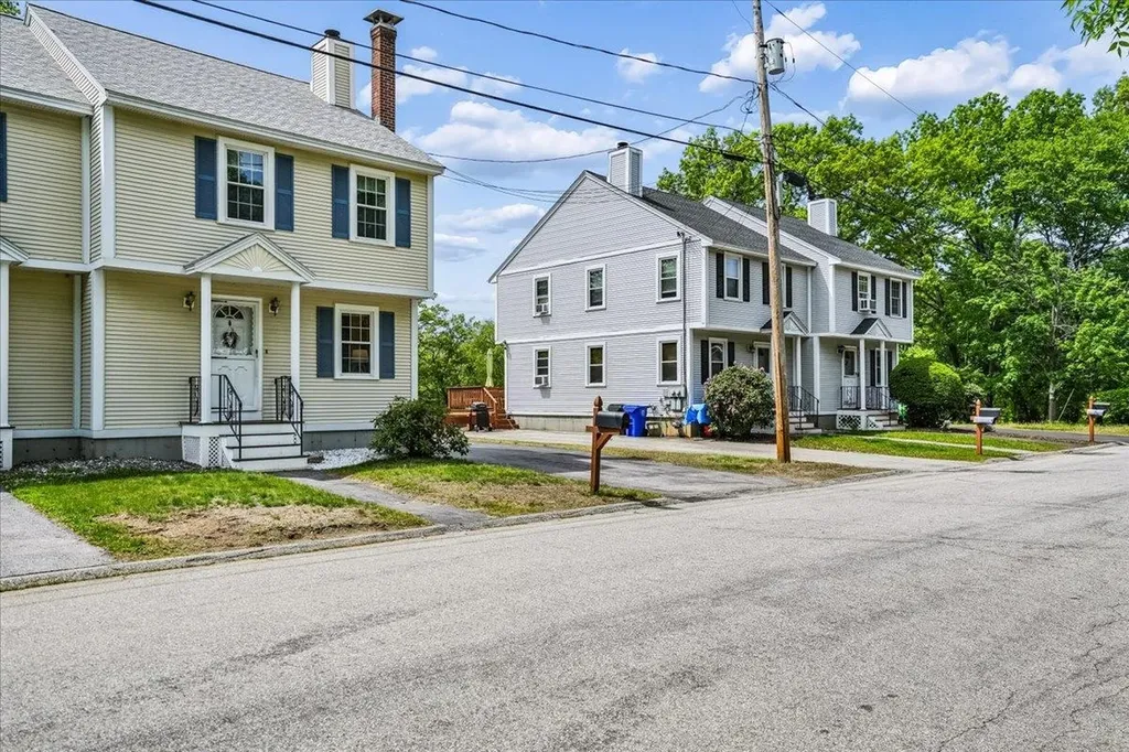 68 Emerald Street Manchester NH 03103