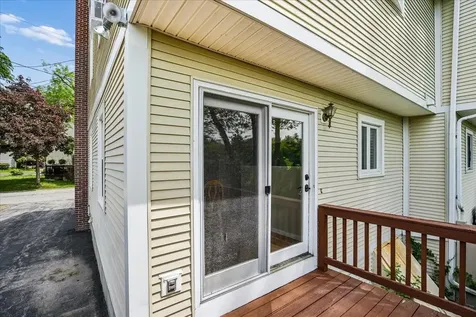 68 Emerald Street Manchester NH 03103