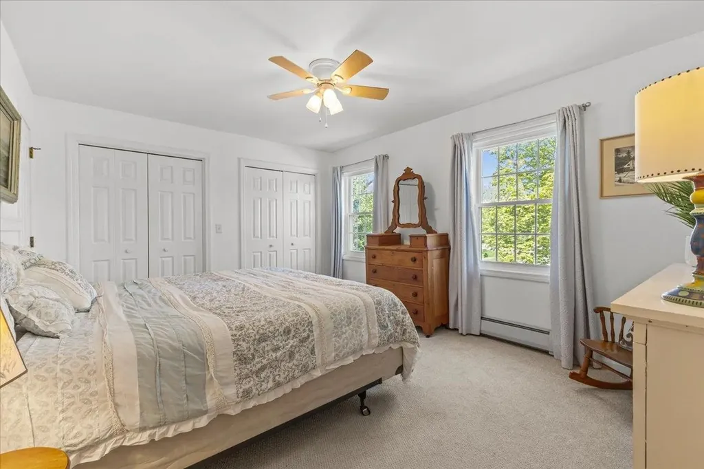 26 Peacham Lane Essex VT 05452