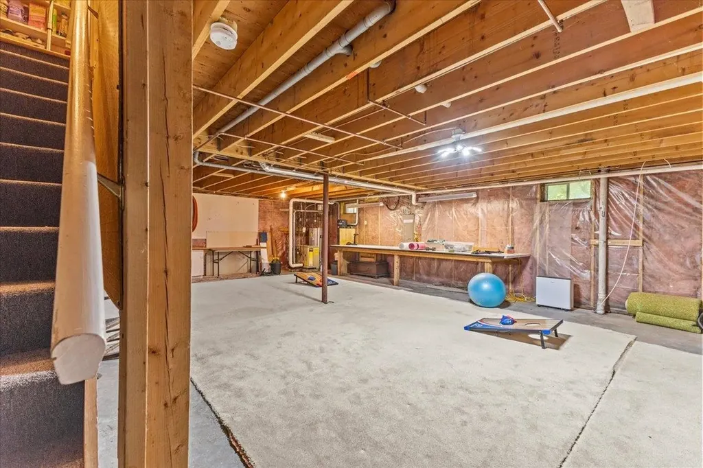 26 Peacham Lane Essex VT 05452