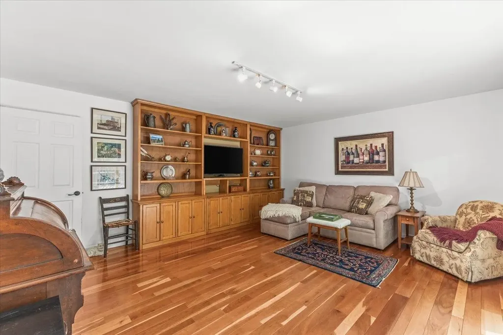 26 Peacham Lane Essex VT 05452