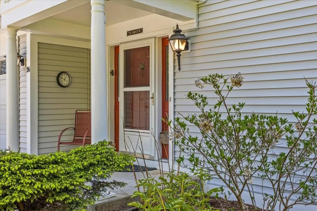 26 Peacham Lane Essex VT 05452