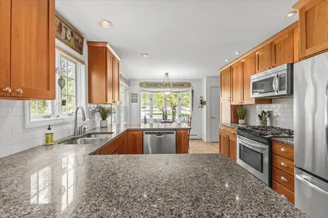 26 Peacham Lane Essex VT 05452