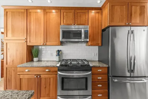 26 Peacham Lane Essex VT 05452