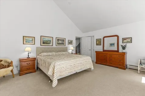 26 Peacham Lane Essex VT 05452