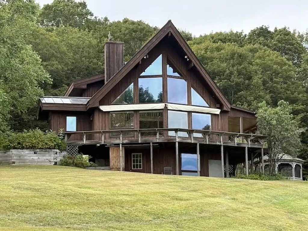 2208 Backway Road Corinth VT 05039