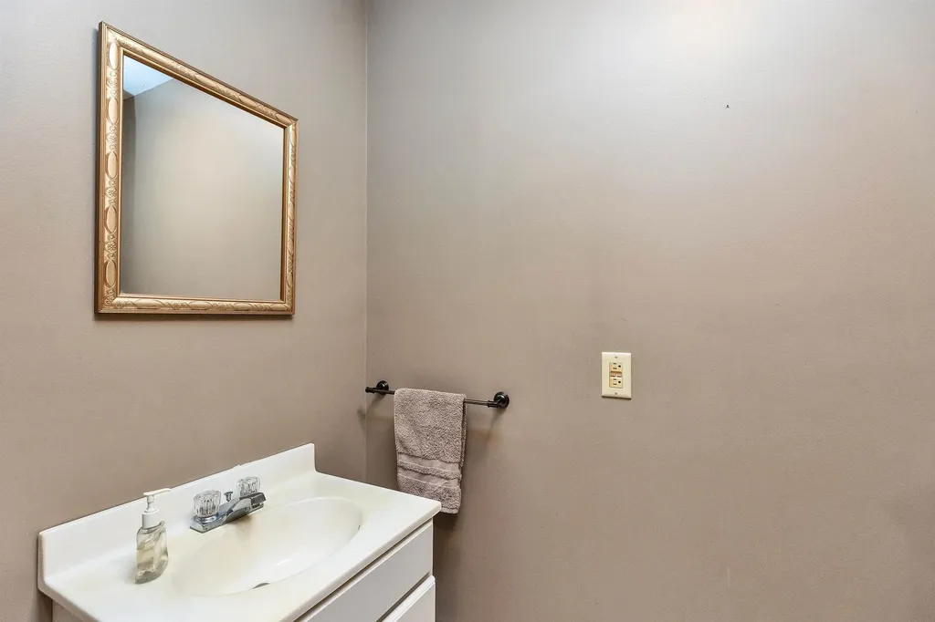 172 Boulder Drive Dublin NH 03444