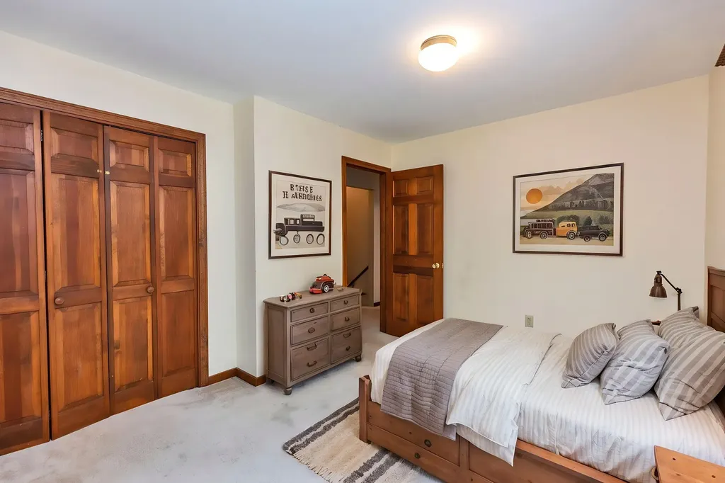 172 Boulder Drive Dublin NH 03444